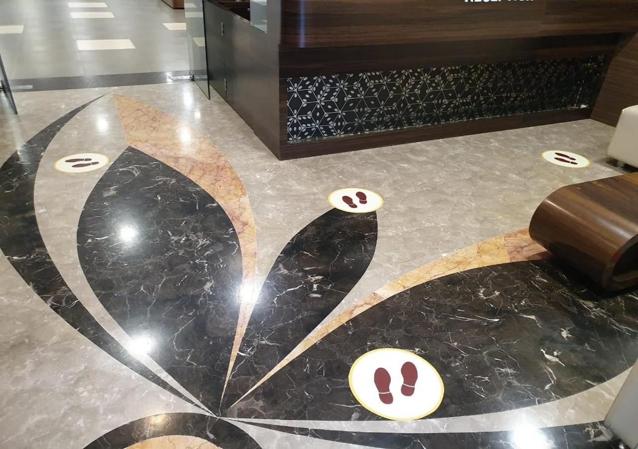 Hotel Raj Palace Ahmednagar Esterno foto