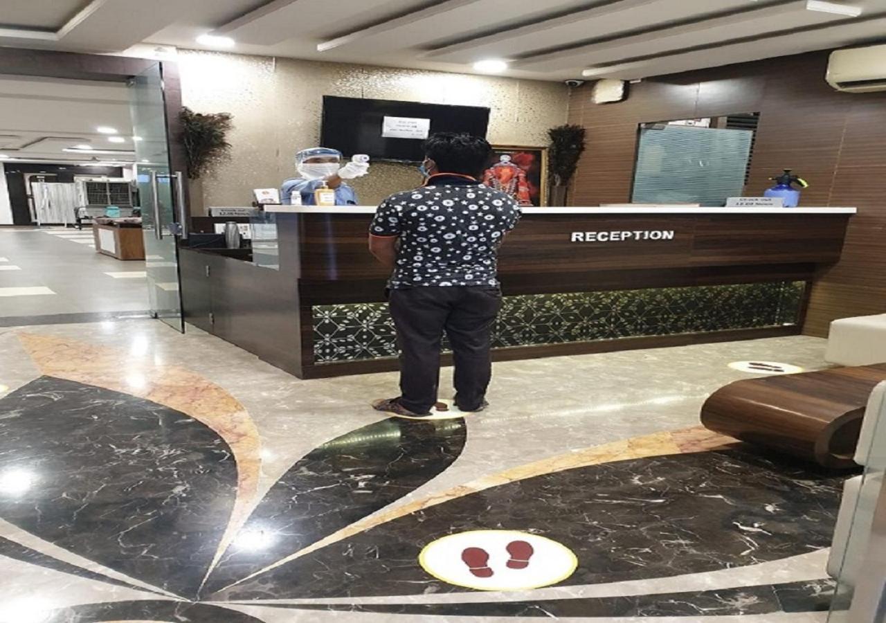 Hotel Raj Palace Ahmednagar Esterno foto