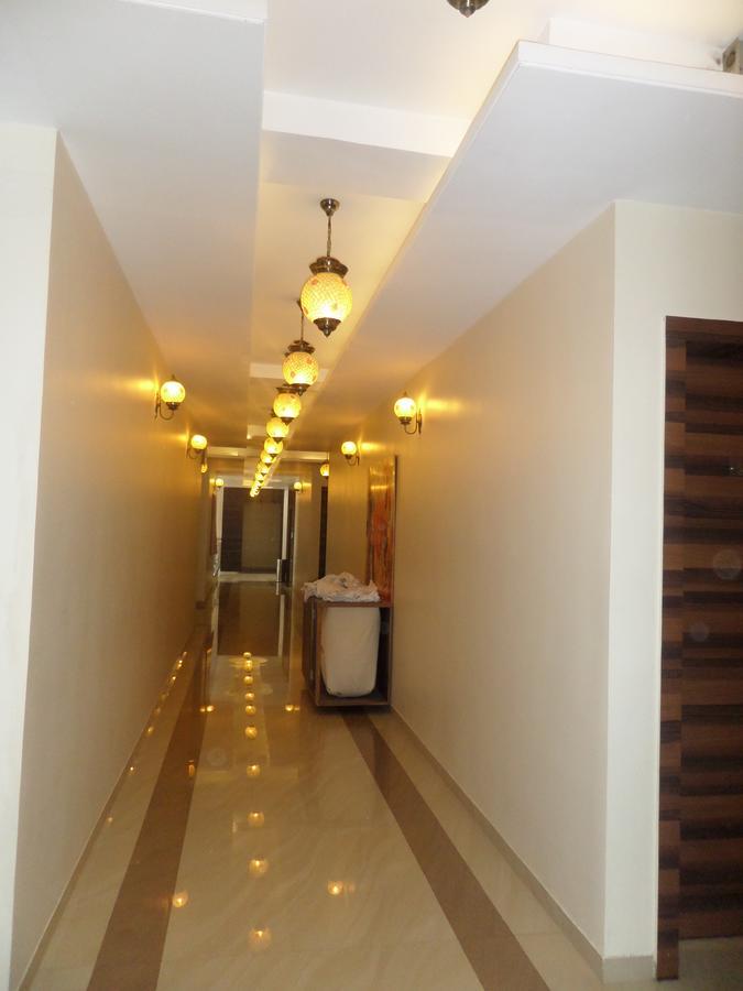 Hotel Raj Palace Ahmednagar Esterno foto